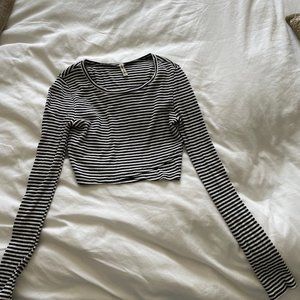Black and White Striped Long Sleeve Crop Top